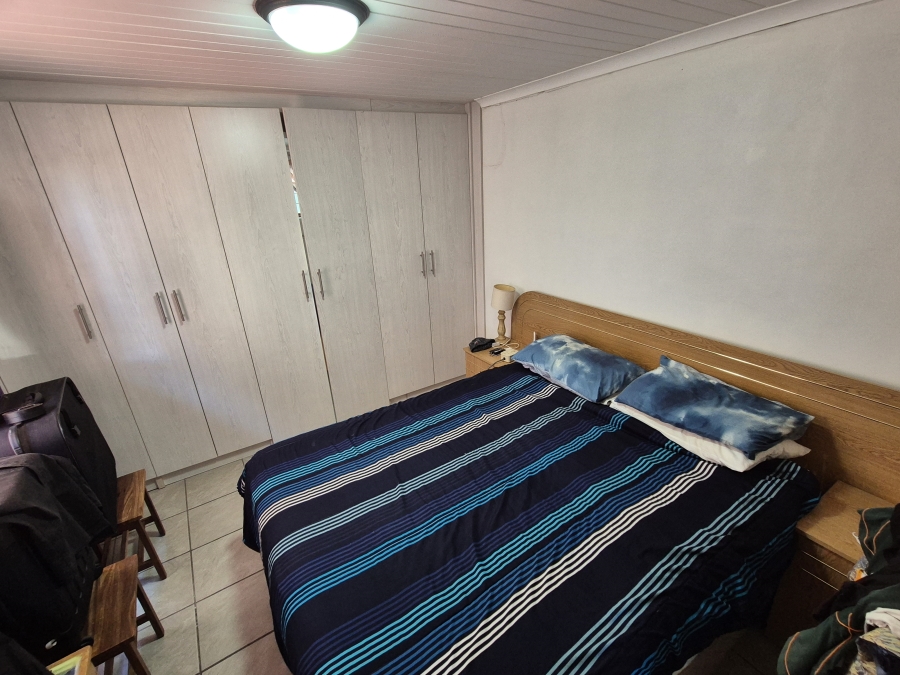 5 Bedroom Property for Sale in Kleinkoornhuis Western Cape